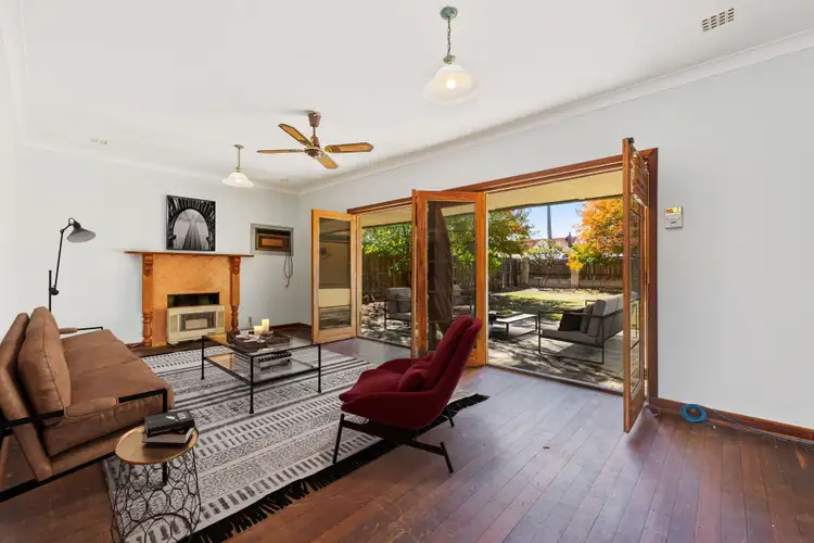 25 Pitt Street, St James WA 6102