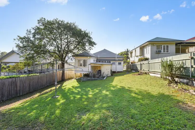 14 Stodart Street, Coorparoo QLD 4151