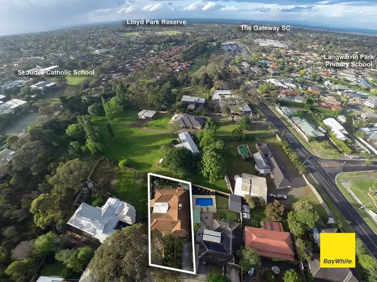 Second view of Homely house listing, 7 Mathew Court, Langwarrin VIC 3910
