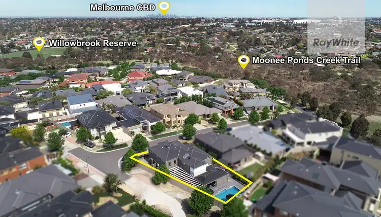Fourth view of Homely house listing, 7 Peterborough Court (Cambridge Gardens), Attwood VIC 3049