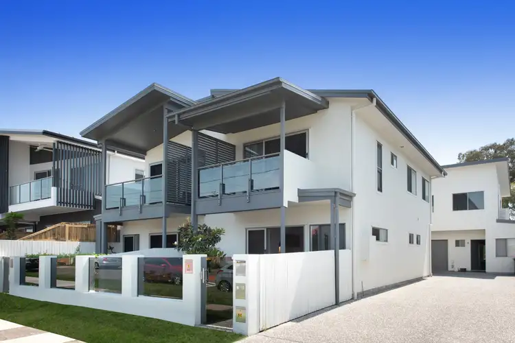 2/104 Pembroke Street, Carina QLD 4152