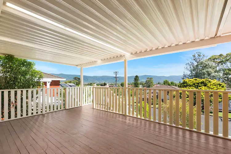 48 Burrell Crescent, Dapto NSW 2530