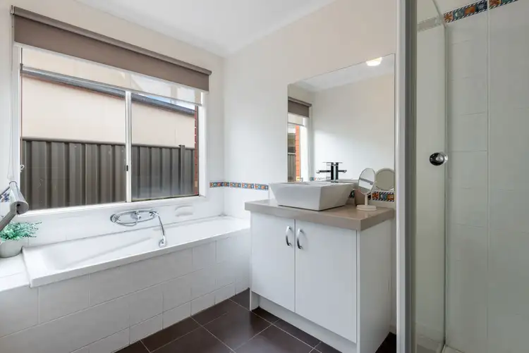 Fifth view of Homely house listing, 4 Corowa Crescent, Burnside VIC 3023