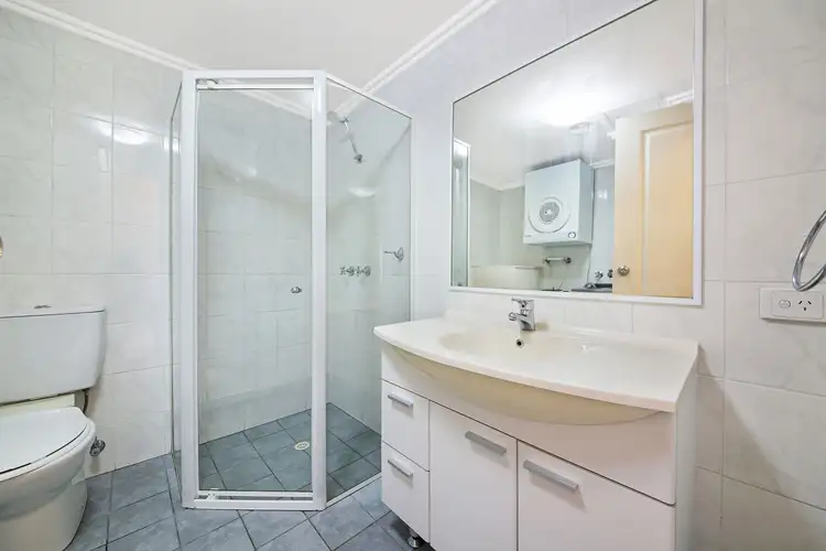 Seventh view of Homely unit listing, 16/18-20 Rose Street, Southport QLD 4215