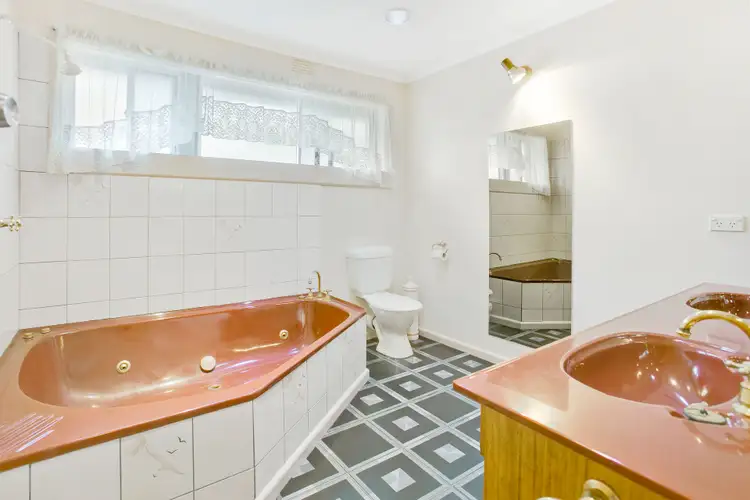 Sixth view of Homely house listing, 20 Paisley Drive, Frankston VIC 3199
