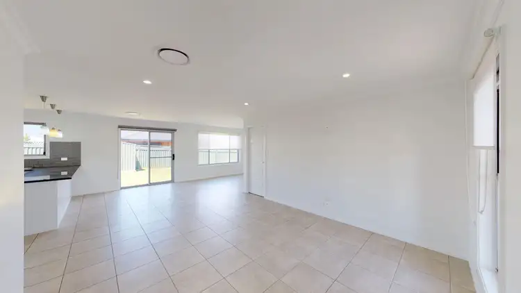 Fifth view of Homely house listing, 8 Venetian Court, Dubbo NSW 2830