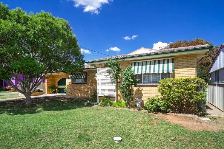 Main view of Homely house listing, 5 Higgins Lane, Tamworth NSW 2340