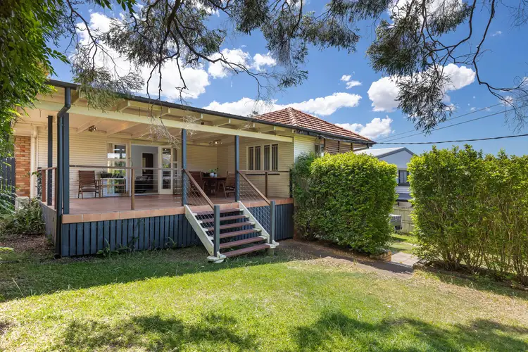 16 Pinedale Street, Morningside QLD 4170