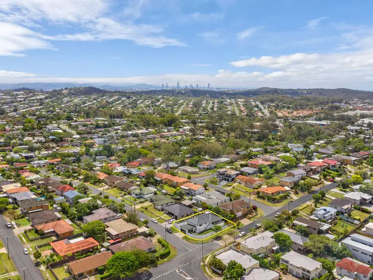 Sixth view of Homely house listing, 24 Mirang Street, Mansfield QLD 4122