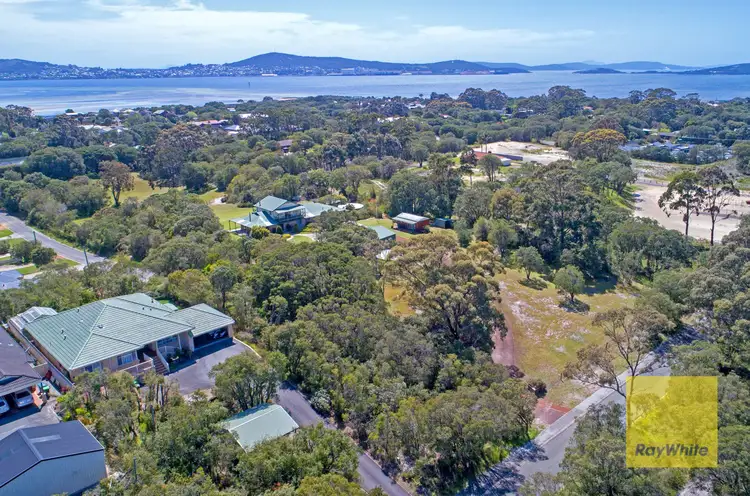 48 Grove St West, Little Grove WA 6330