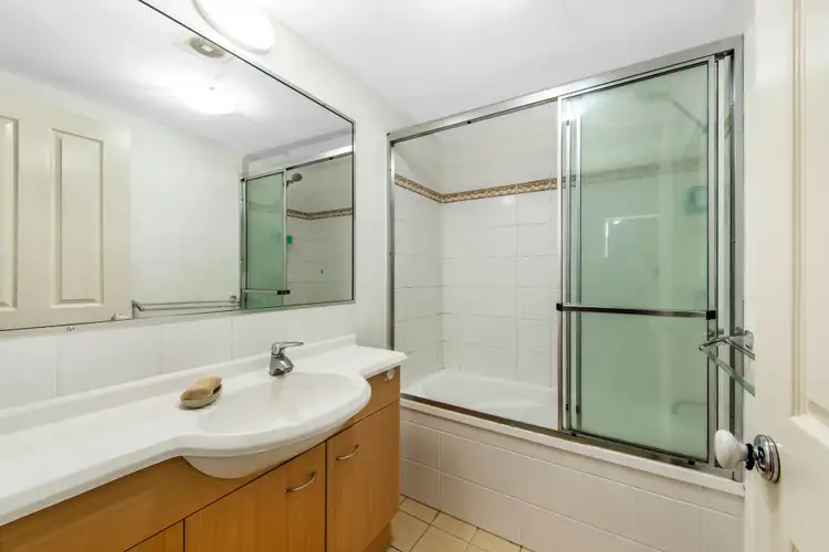 Fifth view of Homely unit listing, 304/2342 Gold Coast Highway, Mermaid Beach QLD 4218
