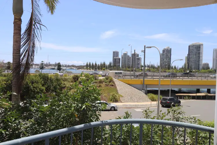 216/2 Barney Street, Southport QLD 4215