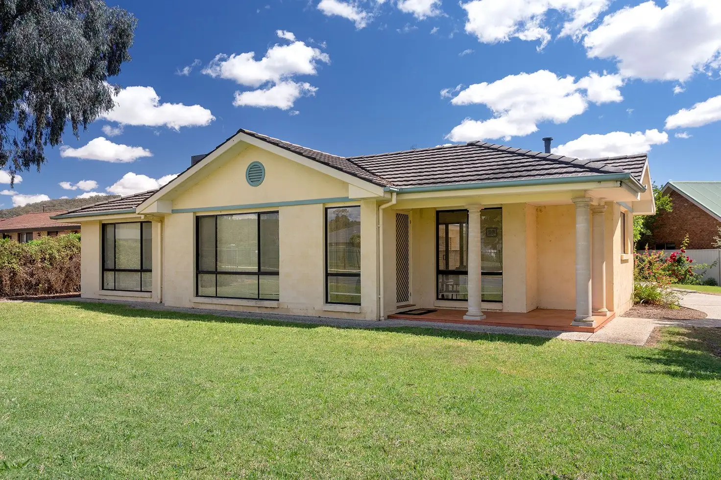 Main view of Homely townhouse listing, 27 Bowyer Place, Glenroy NSW 2640