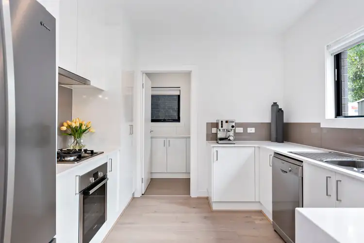 Fifth view of Homely townhouse listing, 2/102 Waverley Road, Chadstone VIC 3148