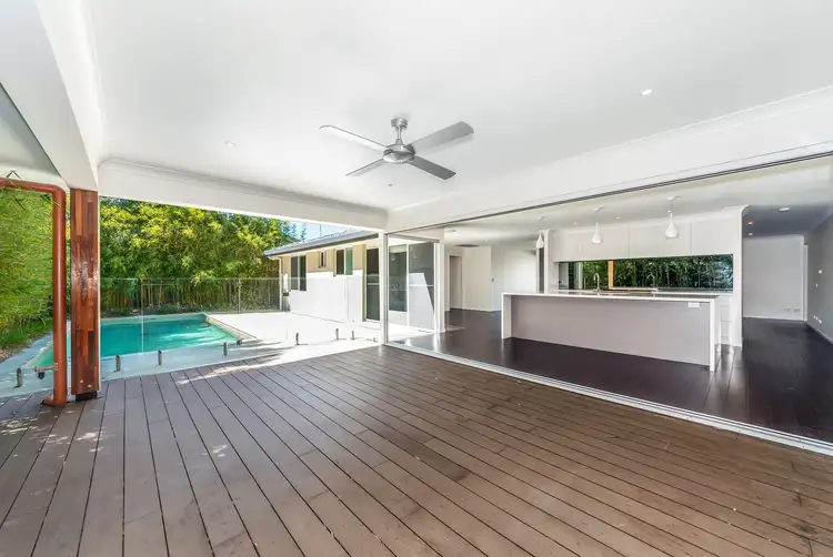10 Elgin Crescent
