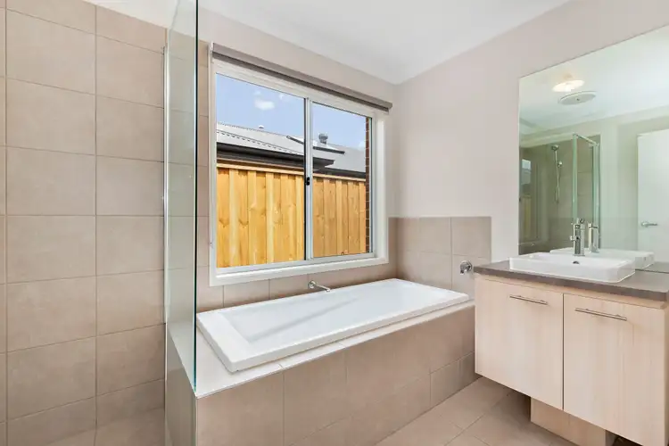 Second view of Homely house listing, 20 Wimmera Crescent, Wollert VIC 3750