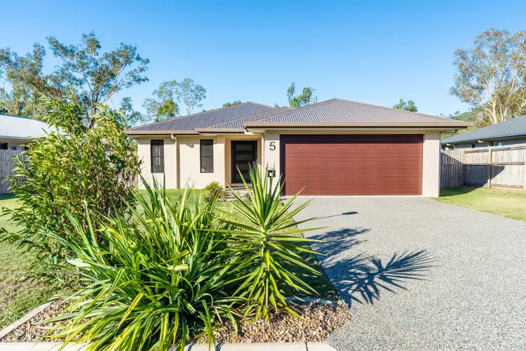 5 Grevillea Place, Cannonvale QLD 4802