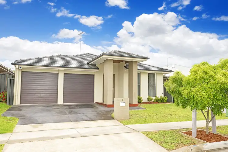 9 Oriri Avenue, Glenmore Park NSW 2745