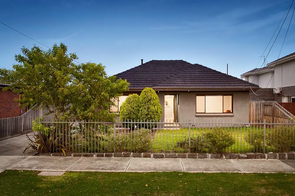 Main view of Homely unit listing, 1/125 St Vigeons Road, Reservoir VIC 3073