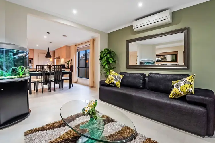 Seventh view of Homely house listing, 7 Long Island Circuit, Craigieburn VIC 3064