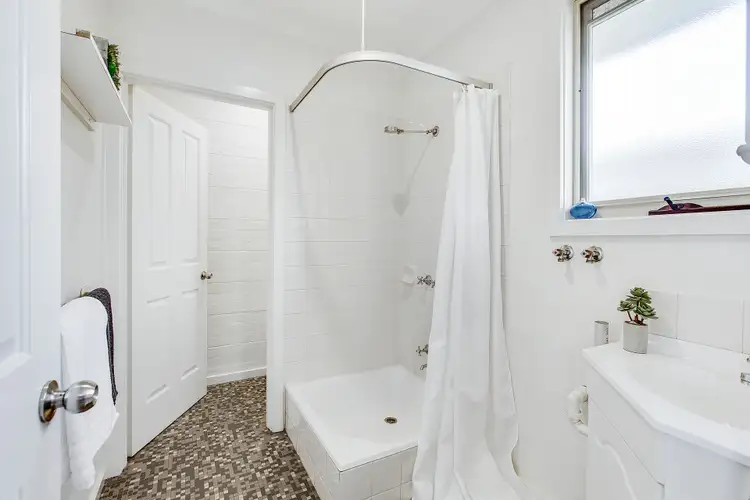 Sixth view of Homely unit listing, 27 Erskine Street, Frankston VIC 3199