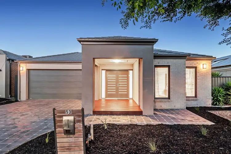 53 Cradle Mountain Drive, Craigieburn VIC 3064