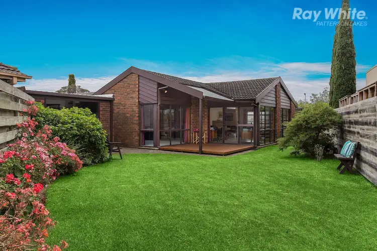 1 Marlin Bay, Patterson Lakes VIC 3197