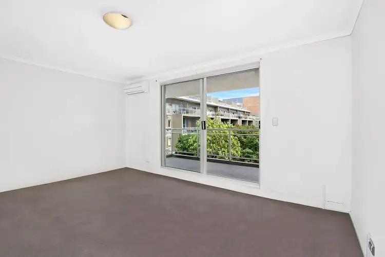Fourth view of Homely apartment listing, 8/4 Gillespie Avenue, Alexandria NSW 2015