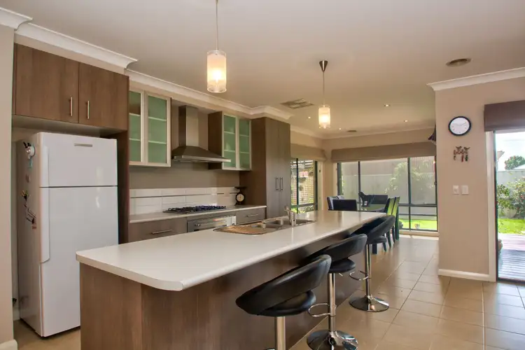 Fifth view of Homely house listing, 11 Elberta Court, Cobram VIC 3644