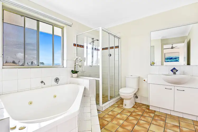 Sixth view of Homely unit listing, 21/21-25 Peerless Avenue, Mermaid Beach QLD 4218