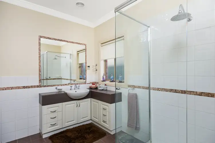 Fourth view of Homely house listing, 8 St Andrews Place, Lake Gardens VIC 3355