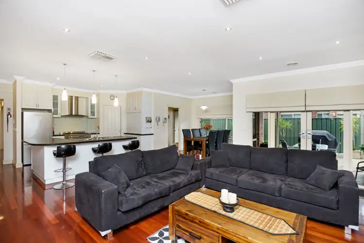Seventh view of Homely house listing, 8 St Andrews Place, Lake Gardens VIC 3355