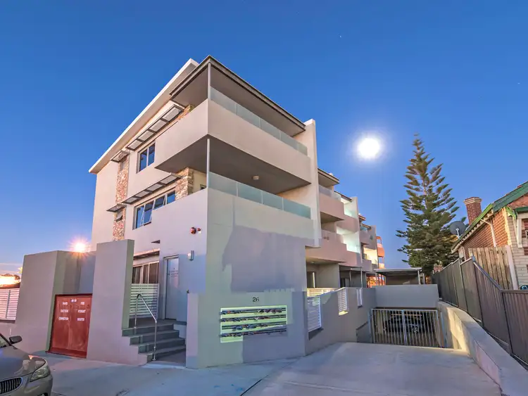 26 Little Walcott Street