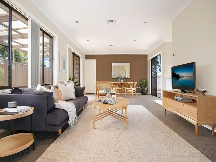 Main view of Homely villa listing, 1/72 Ellengowan Crescent, Fairy Meadow NSW 2519