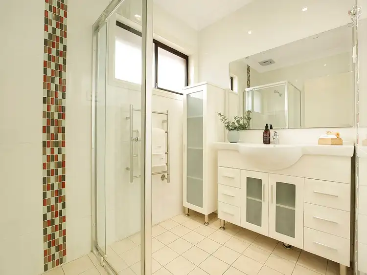 Sixth view of Homely villa listing, 1/72 Ellengowan Crescent, Fairy Meadow NSW 2519