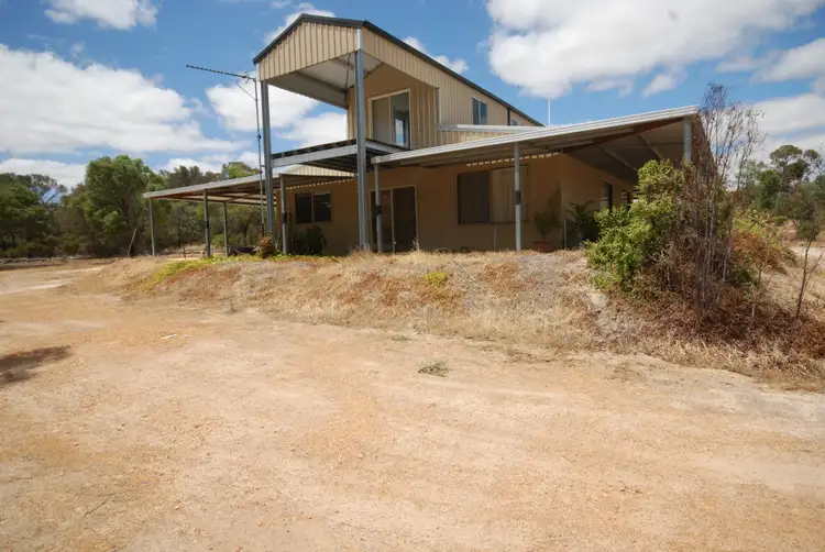 1 Sharow Street, Pingelly WA 6308
