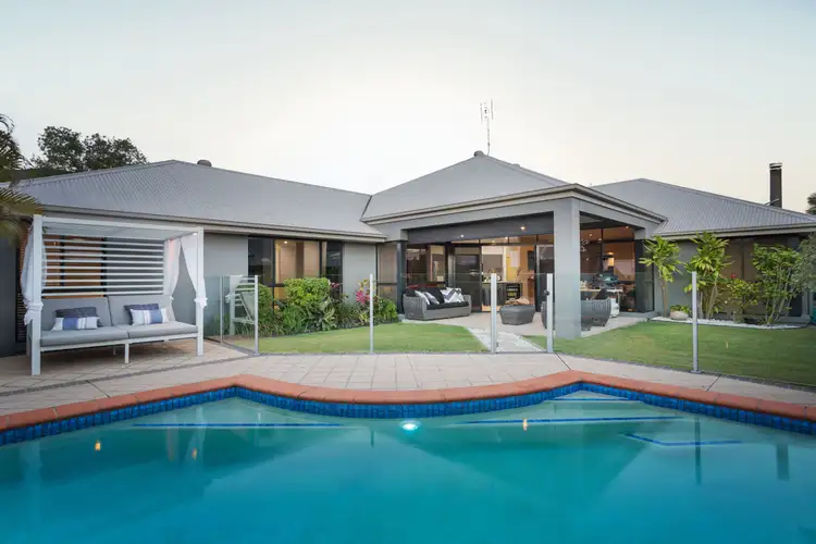 7 North Shore Avenue, Varsity Lakes QLD 4227