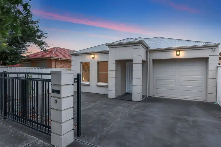 19 Shirley Avenue, Croydon Park SA 5008