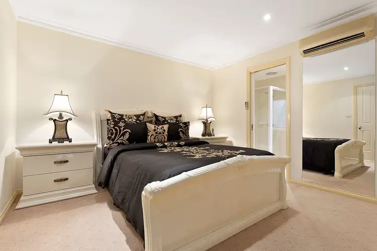 Sixth view of Homely house listing, 2 Apre Court, South Morang VIC 3752