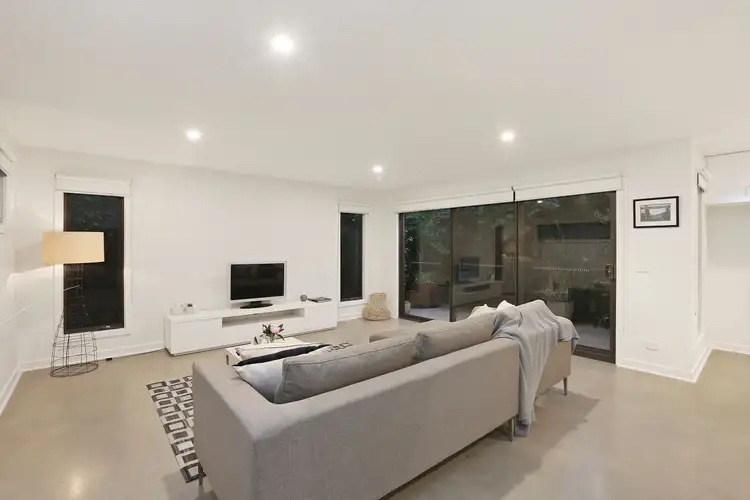 Sixth view of Homely house listing, 2/73 Cambra Road, Belmont VIC 3216