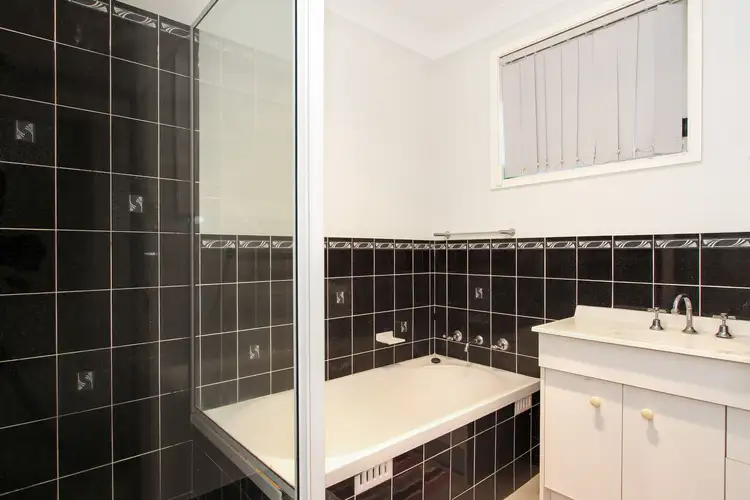 Fifth view of Homely house listing, 10 Gosse Court, Tamworth NSW 2340