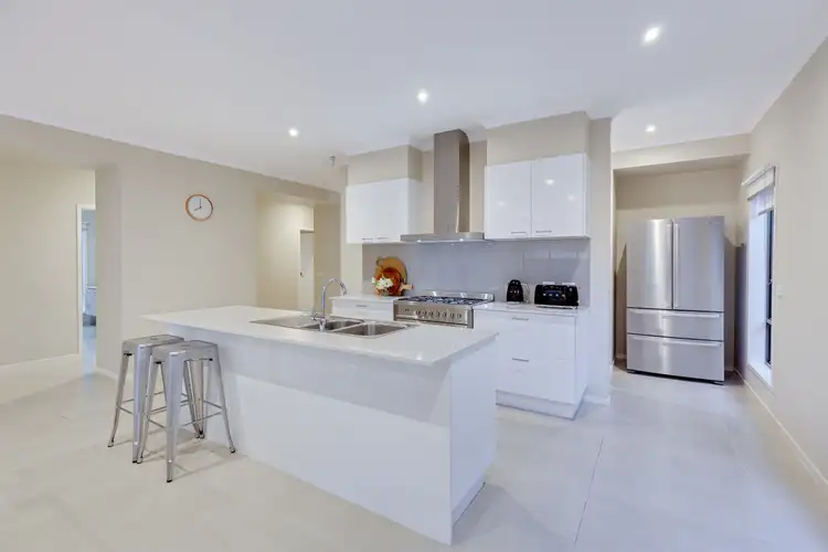 Fifth view of Homely house listing, 38 Doherty Way, Lalor VIC 3075