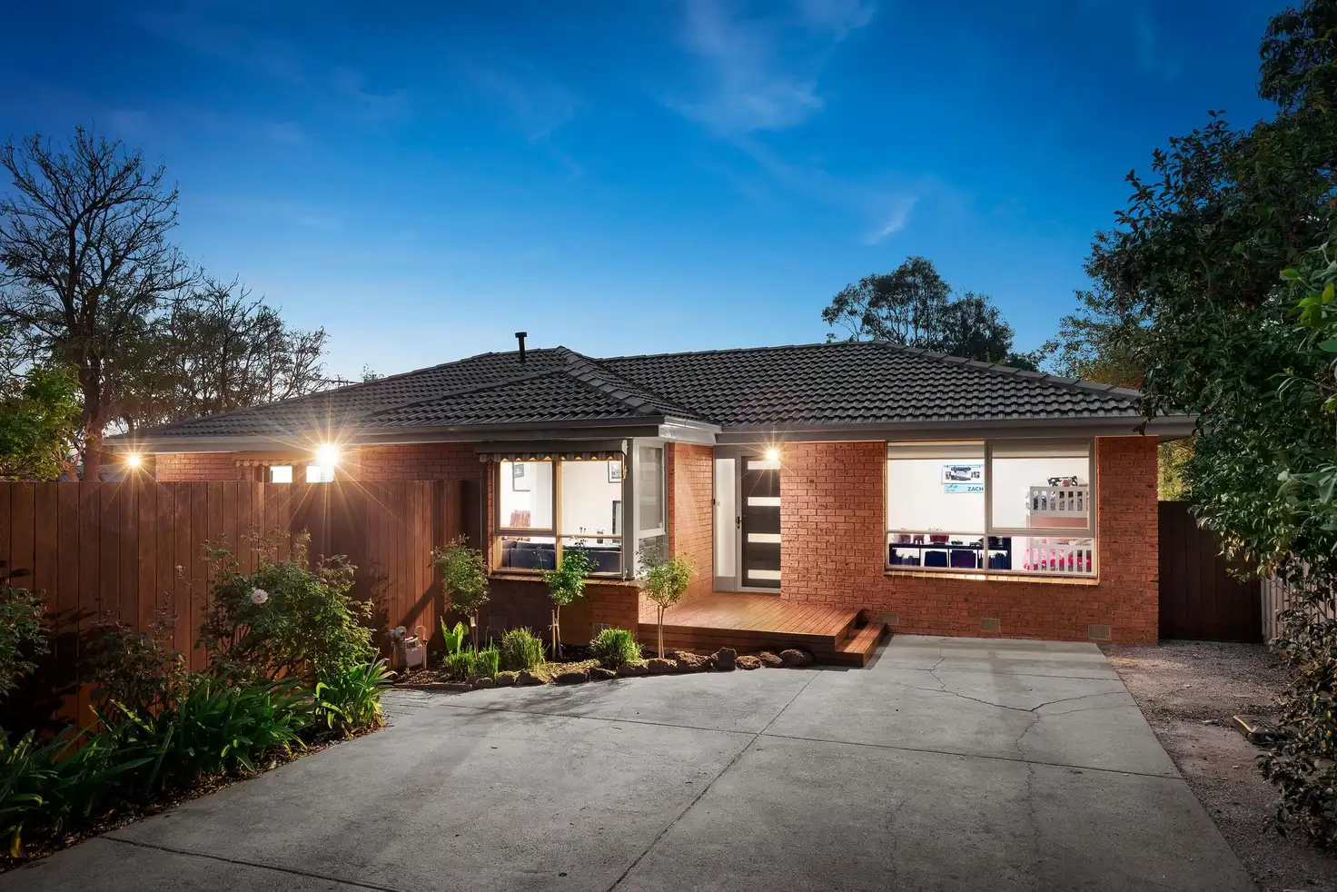 Main view of Homely unit listing, 2/3 Dowle Street, Macleod VIC 3085