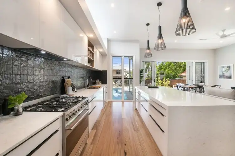 28 Borden Street, Sherwood QLD 4075