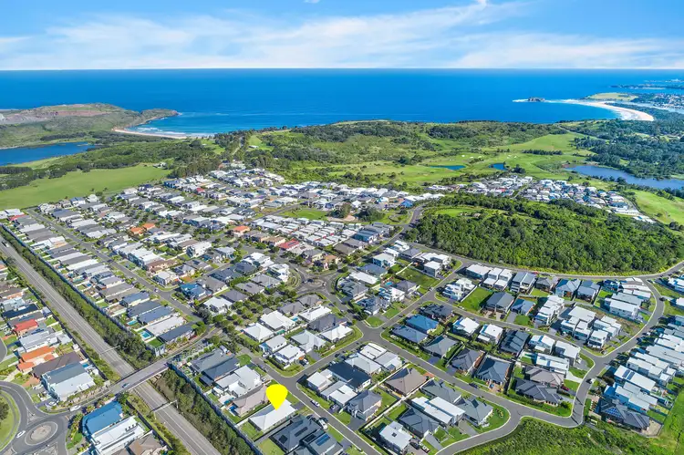 Second view of Homely house listing, 10 Laguna Close, Shell Cove NSW 2529