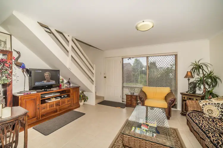 8/19-21 St Kevins Avenue, Benowa QLD 4217