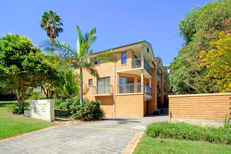 2/16 Whiting Avenue, Terrigal NSW 2260