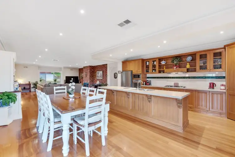 Sixth view of Homely house listing, 2 Pinehill Way, Doreen VIC 3754