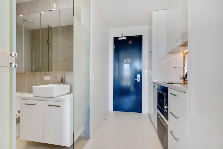 Third view of Homely apartment listing, 4-6/435 Nepean Highway, Frankston VIC 3199