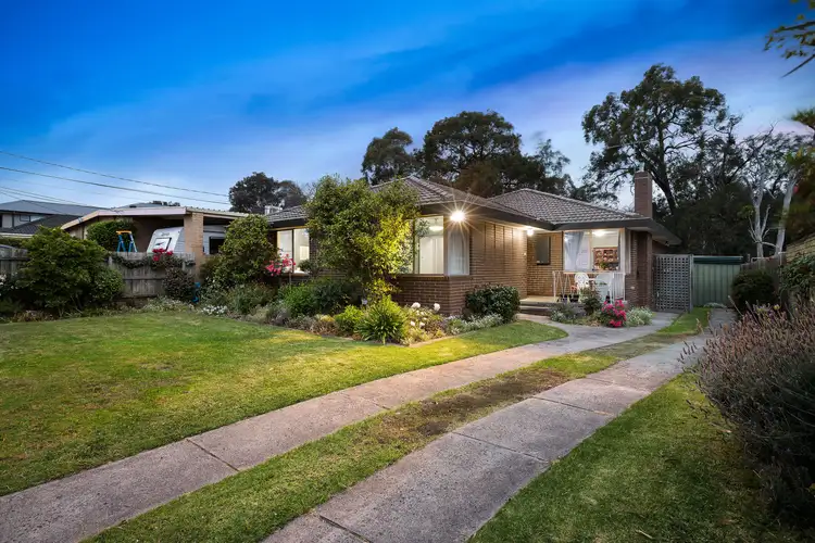10 Lindisfarne Drive, Burwood East VIC 3151
